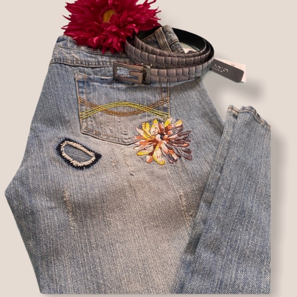 sense Denim - Sense jeans with embroidery